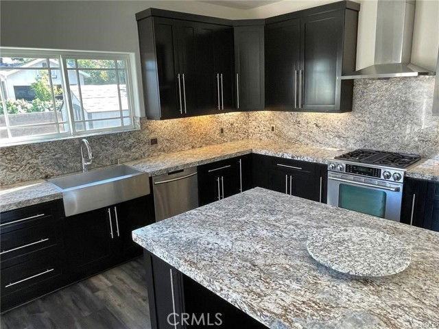 17358 Martha St - Photo 5 of 8