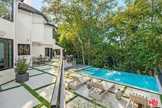 16881 Oak View Dr - Photo 2 of 8