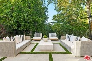 16881 Oak View Dr - Photo 3 of 8