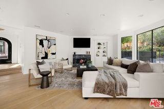 16881 Oak View Dr - Photo 4 of 8