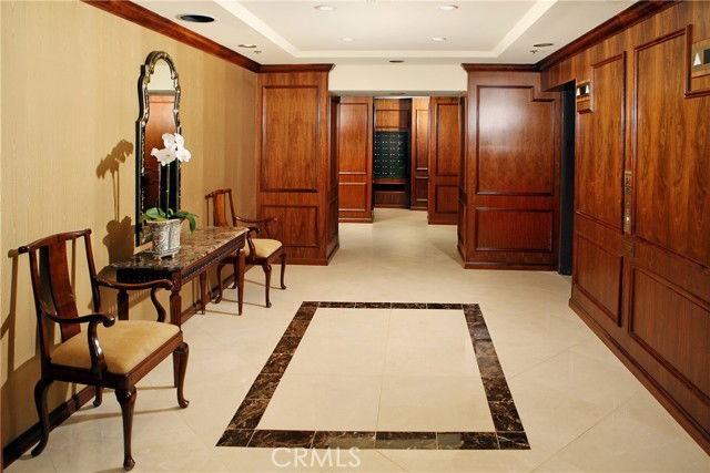 222 Monterey Rd #904 - Photo 4 of 8