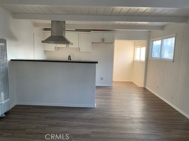 3209 W 110th St - Photo 2 of 5