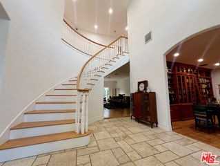 3128 Club Dr - Photo 2 of 8