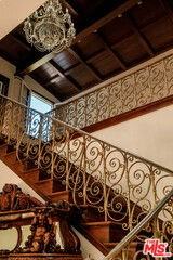 1004 N Beverly Dr - Photo 4 of 8