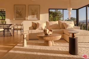 featured image of 1435 S Crescent Heights Blvd #1-2