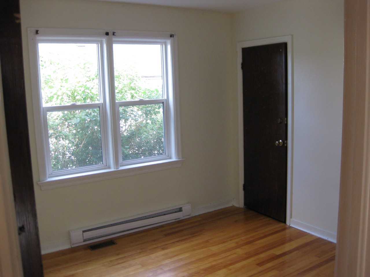 169 University Ave #MAIN - Photo 3 of 6