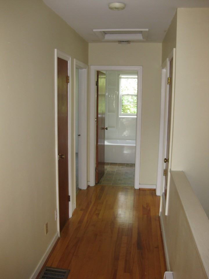 169 University Ave #MAIN - Photo 4 of 6
