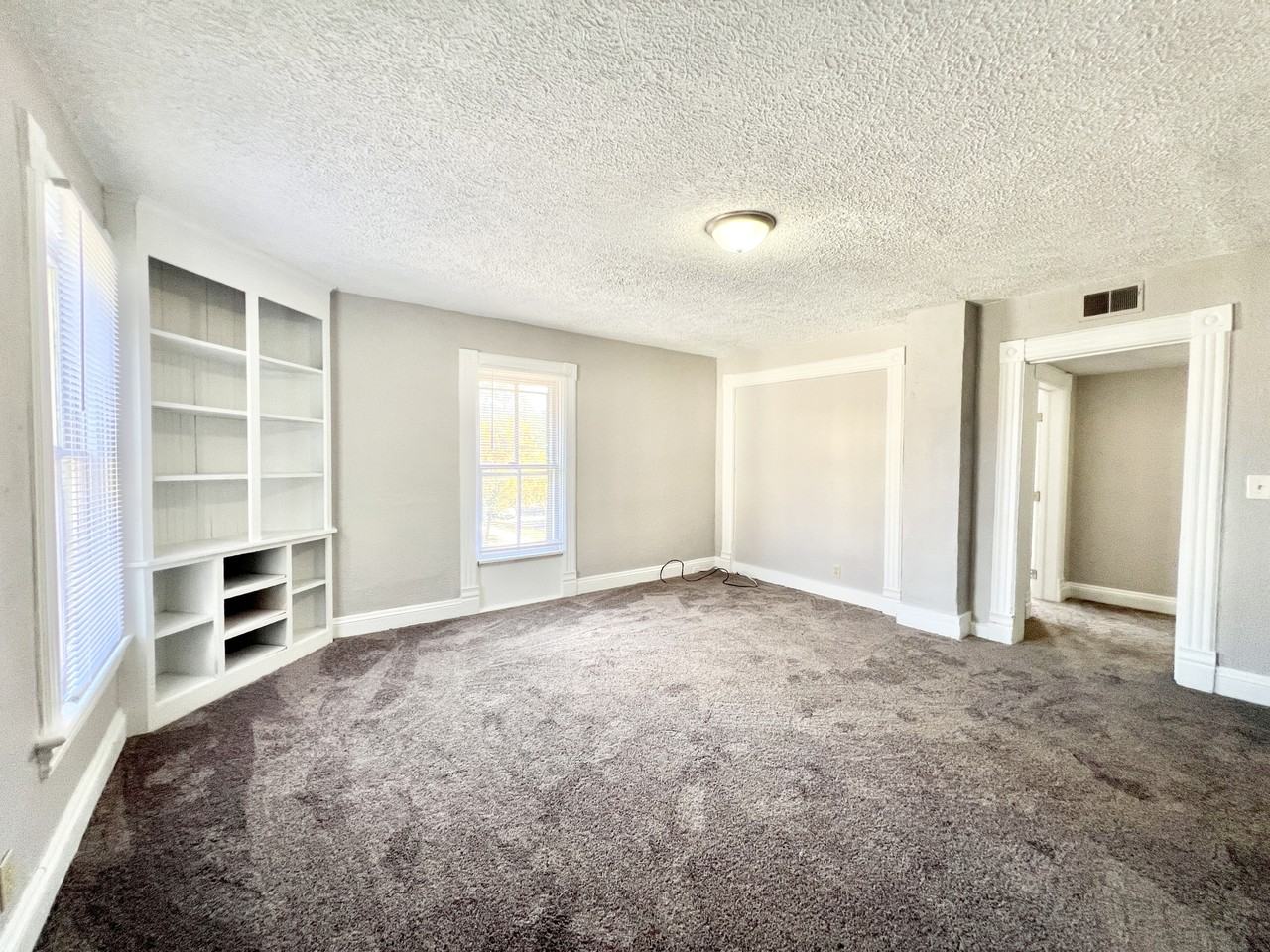 705 Euclid Ave #2 - Photo 3 of 10