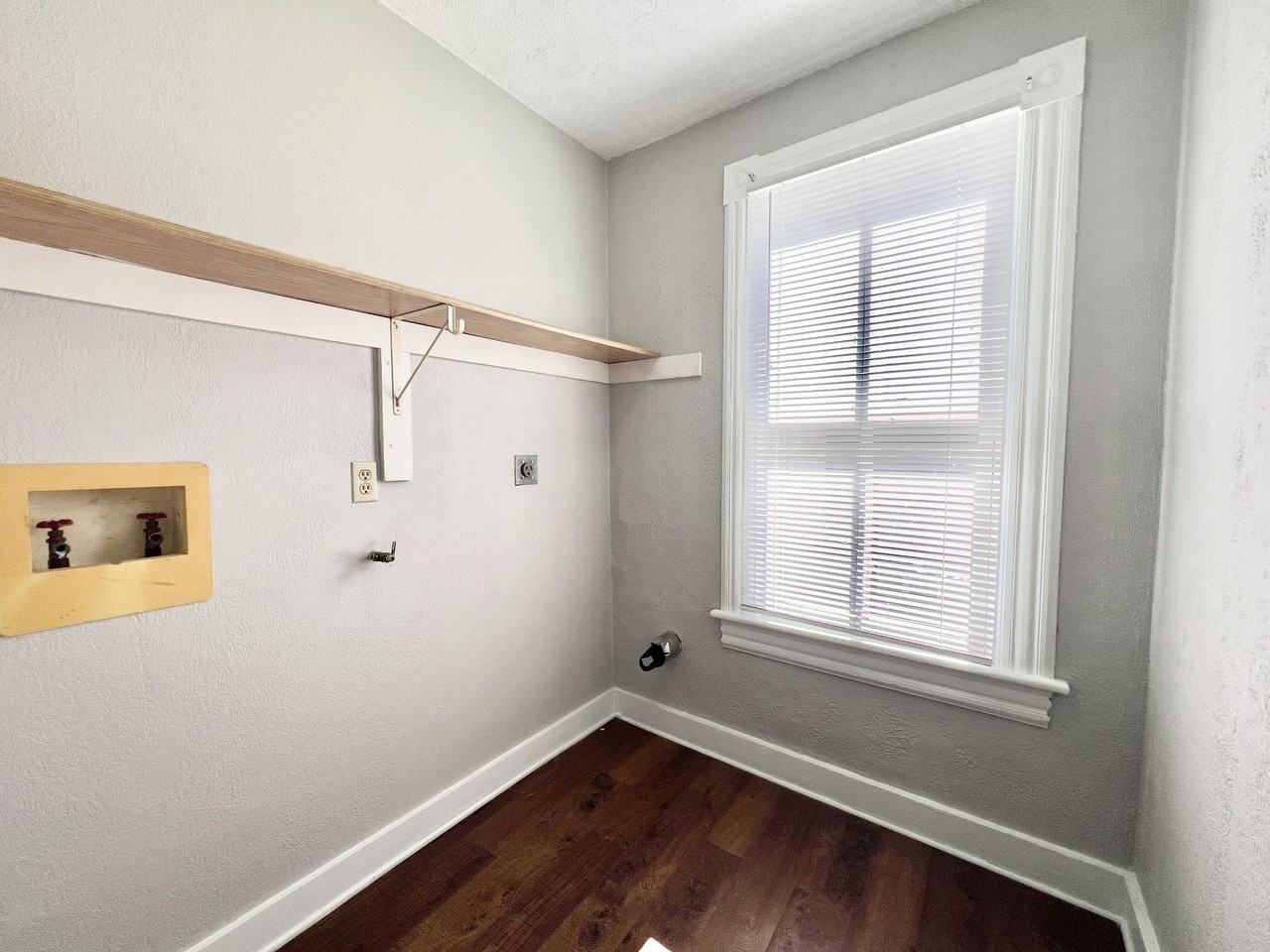 705 Euclid Ave #2 - Photo 6 of 10