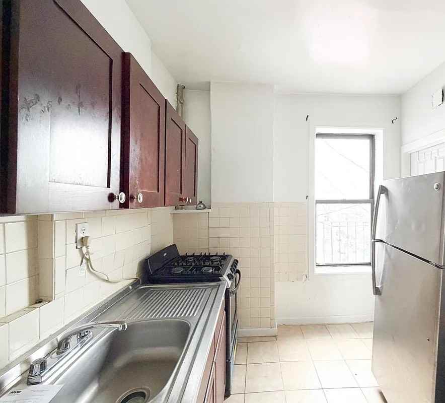 600 West 190th Street #64 - Photo 5 of 6