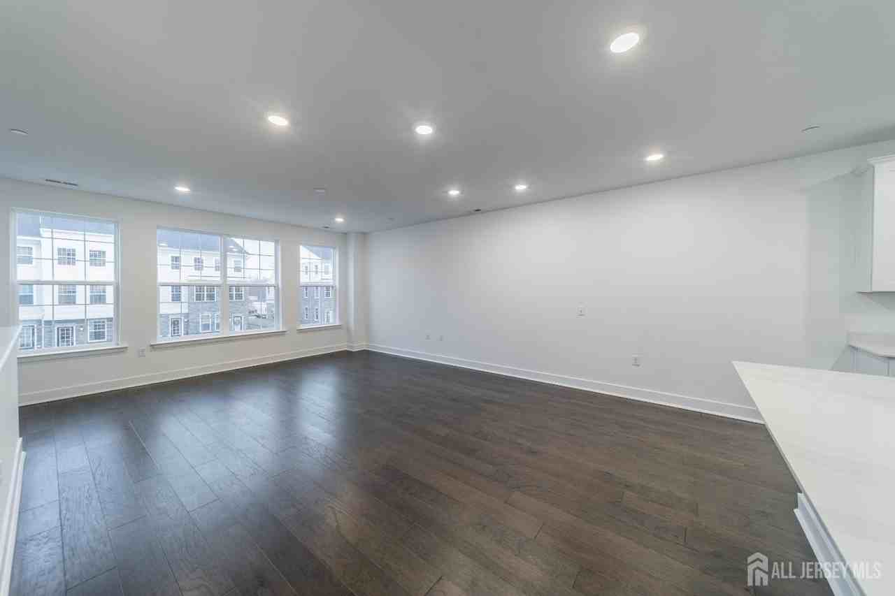 135 Stoutsburg Blvd - Photo 5 of 18