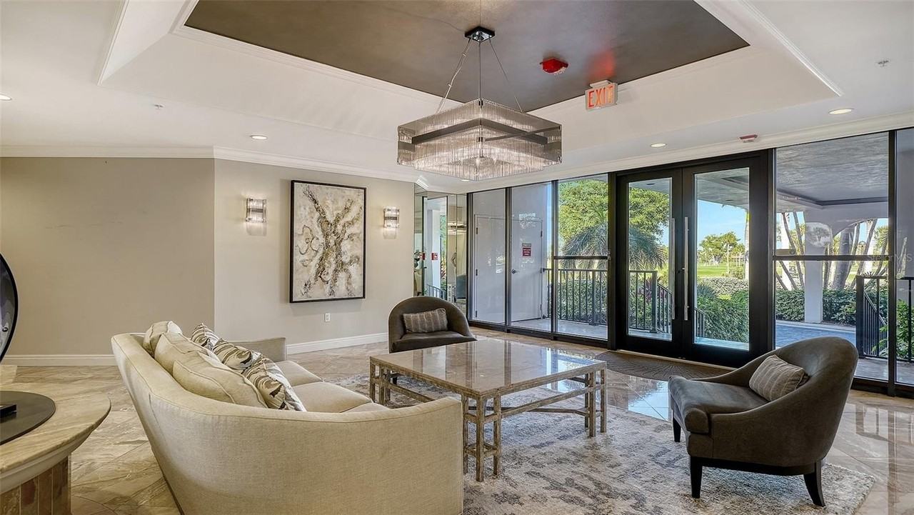 575 Sanctuary Dr #A504 - Photo 4 of 50