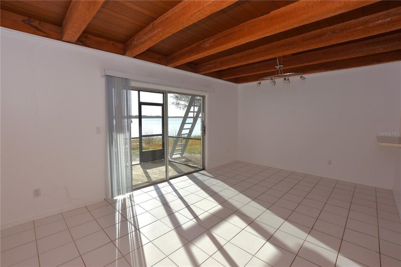 2227 9th St Se - Photo 4 of 18