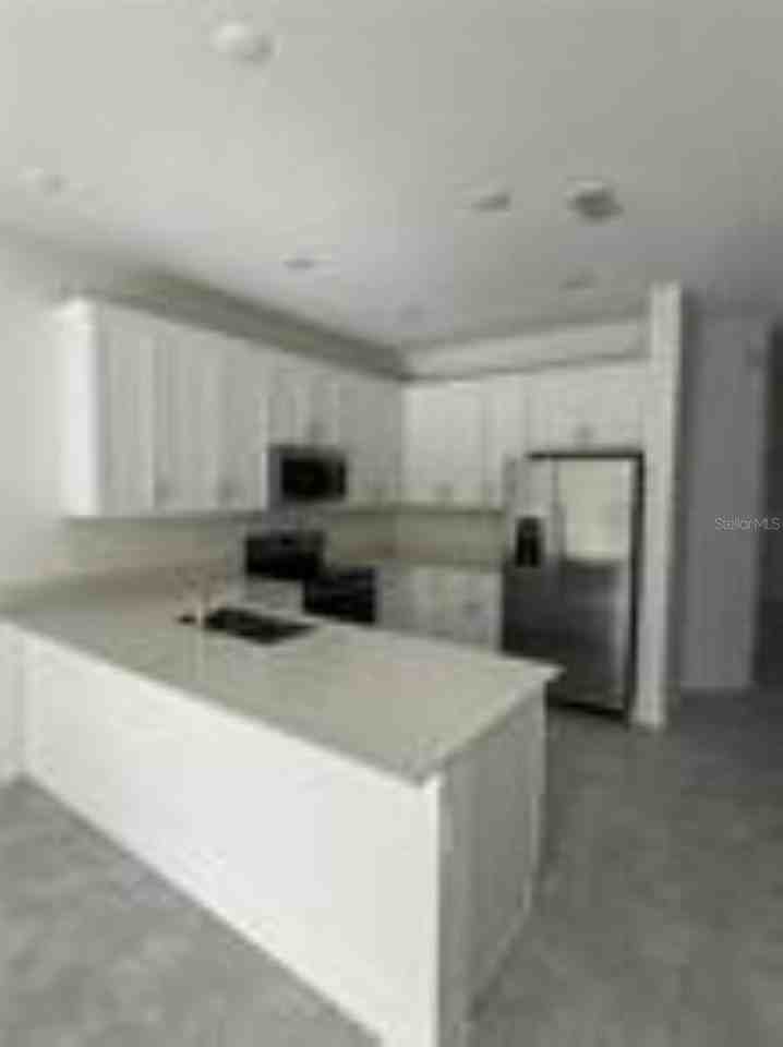 7644 Stone Creek Trl - Photo 3 of 9