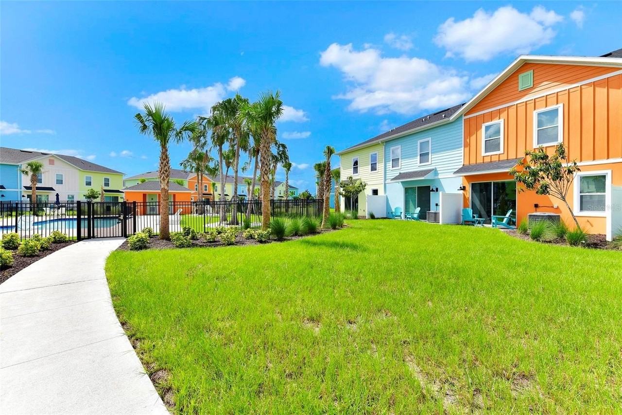 8143 Coconut Pl - Photo 4 of 50