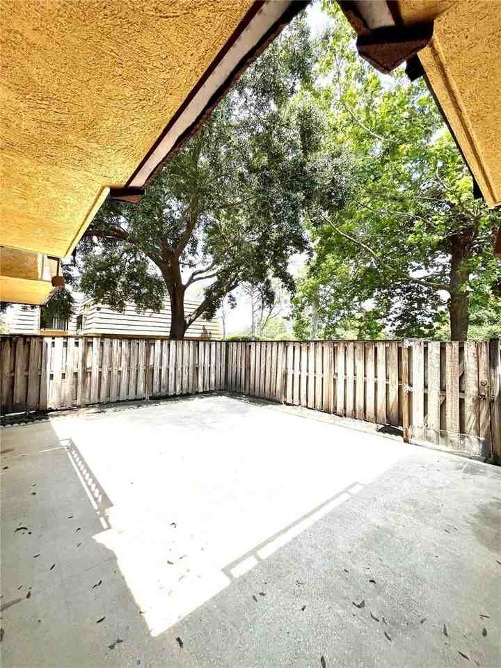 5268 Coral Ct #612 - Photo 4 of 23