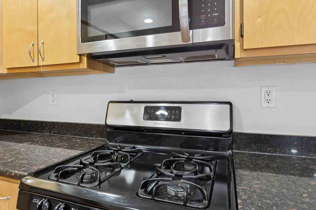 N 18th St - Photo 3 of 32