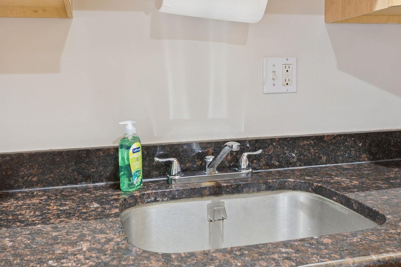 N 18th St - Photo 5 of 32