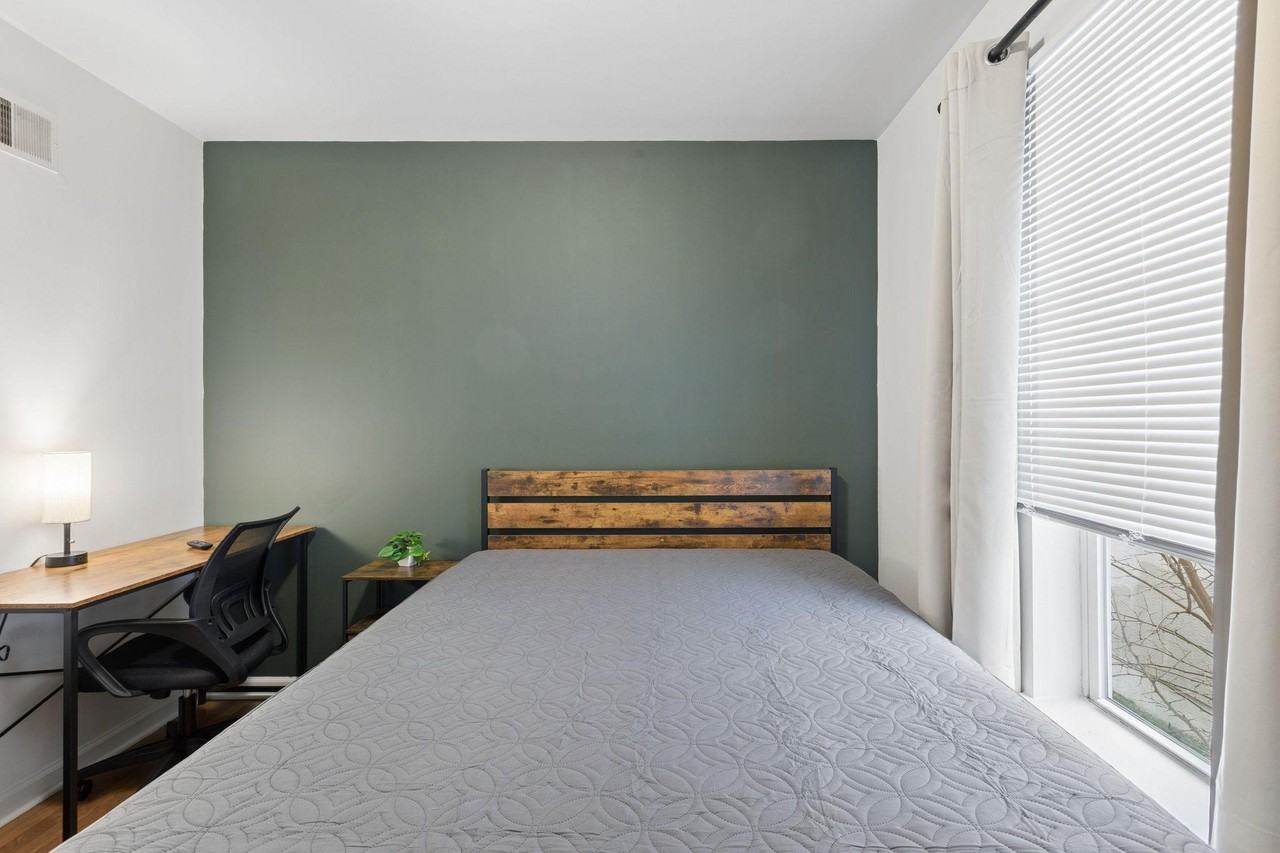 N 18th St - Photo 6 of 32