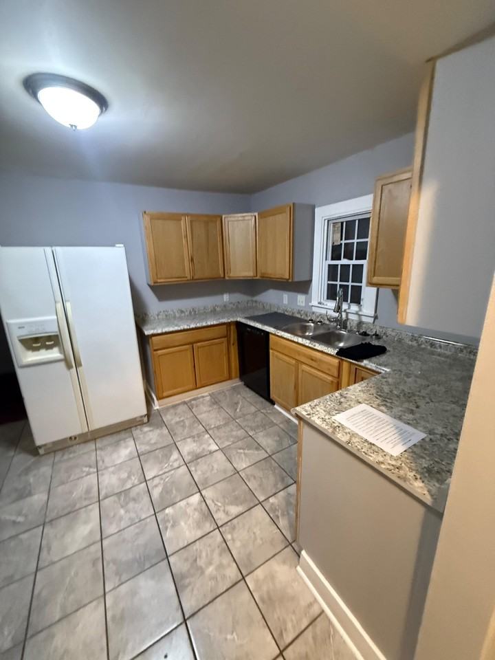 Booker Ave - Photo 4 of 9