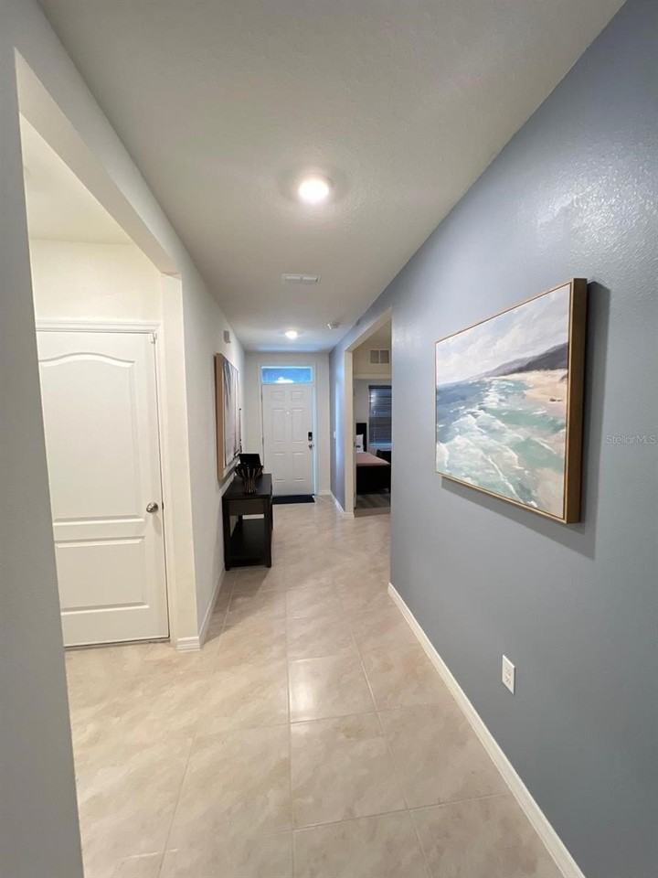 1056 Brooklet Dr - Photo 2 of 17