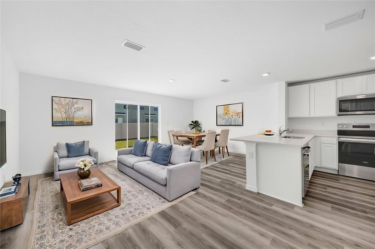 1011 Spotted Egret Loop - Photo 6 of 34