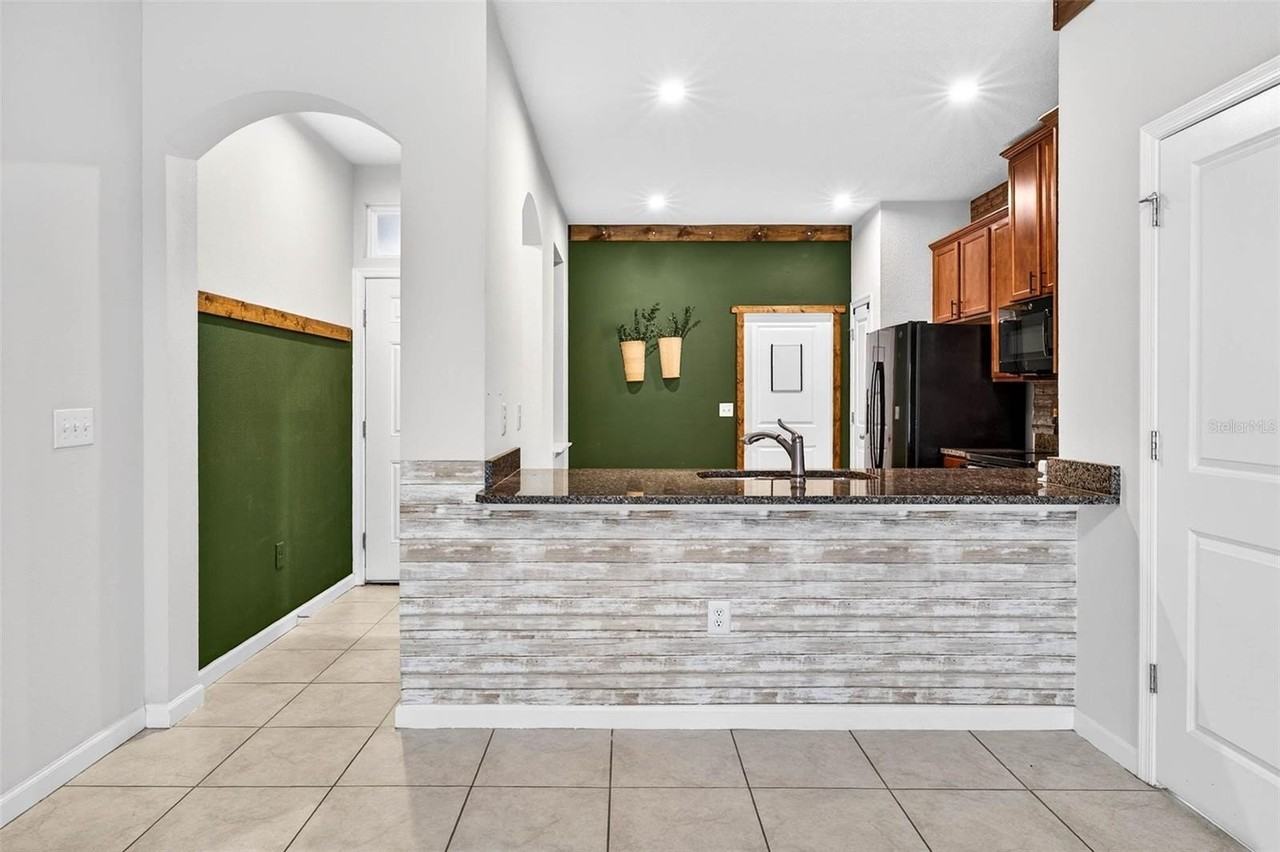 2140 Laceflower Dr - Photo 3 of 21