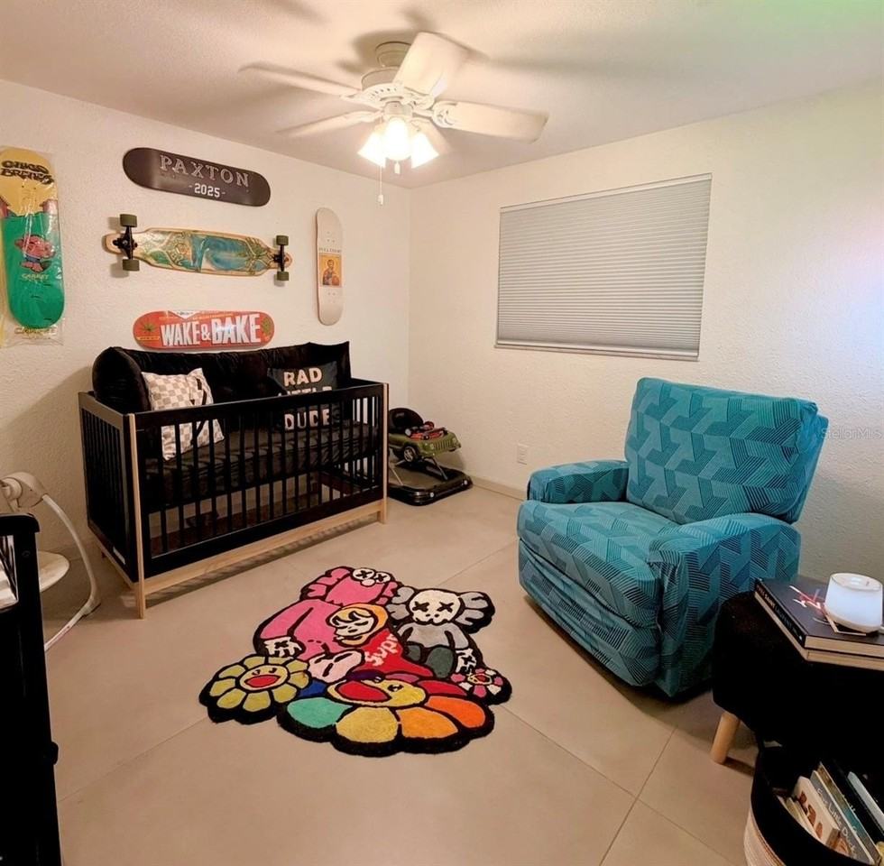 7060 52nd St N - Photo 6 of 12