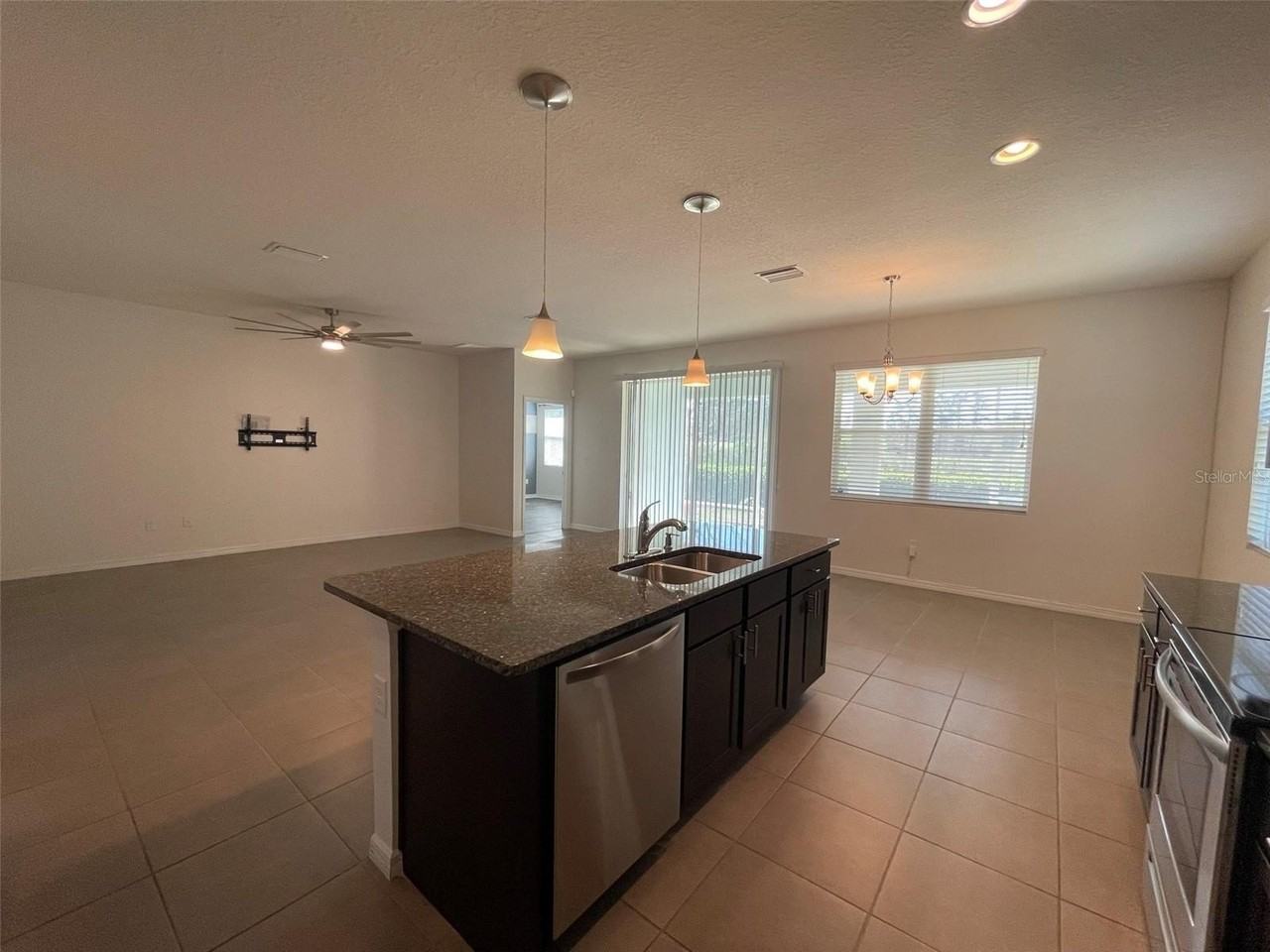 17821 Garsalaso Cir - Photo 7 of 26