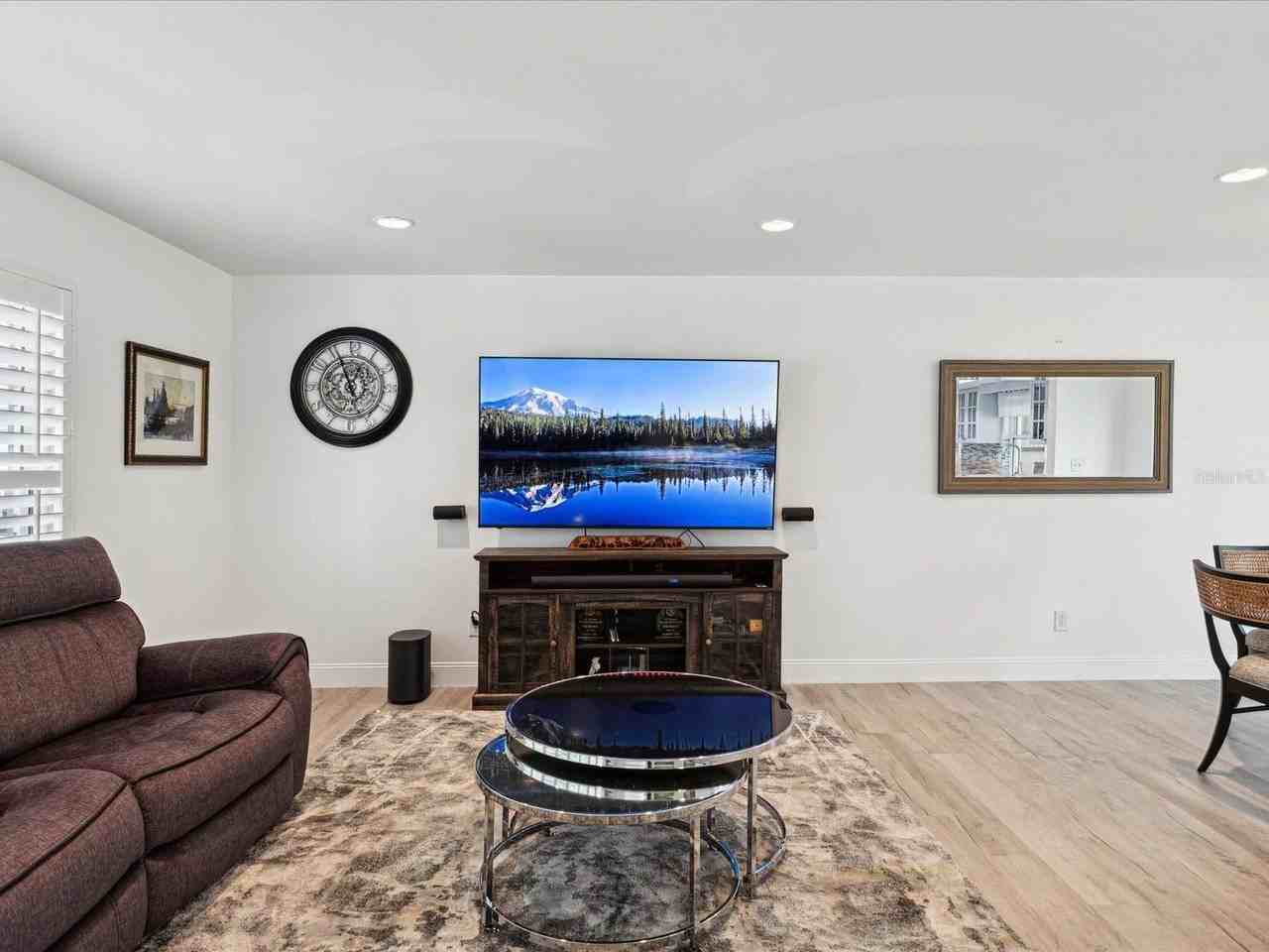 1666 N Dakota Ave Ne - Photo 7 of 42