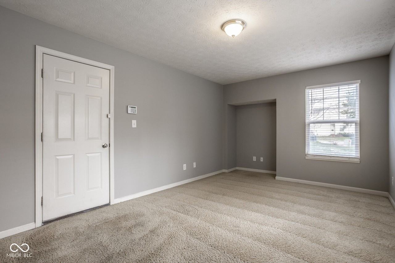 51 Steele Ln - Photo 5 of 27