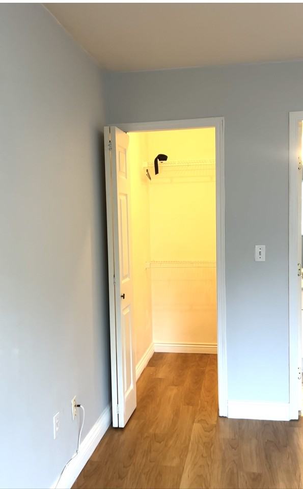 3173 Jervis Street - Photo 5 of 9