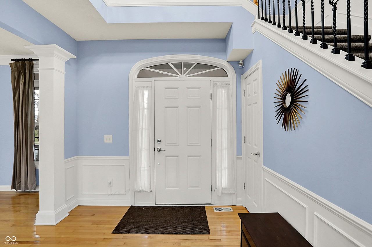 13720 Akers Dr - Photo 6 of 50