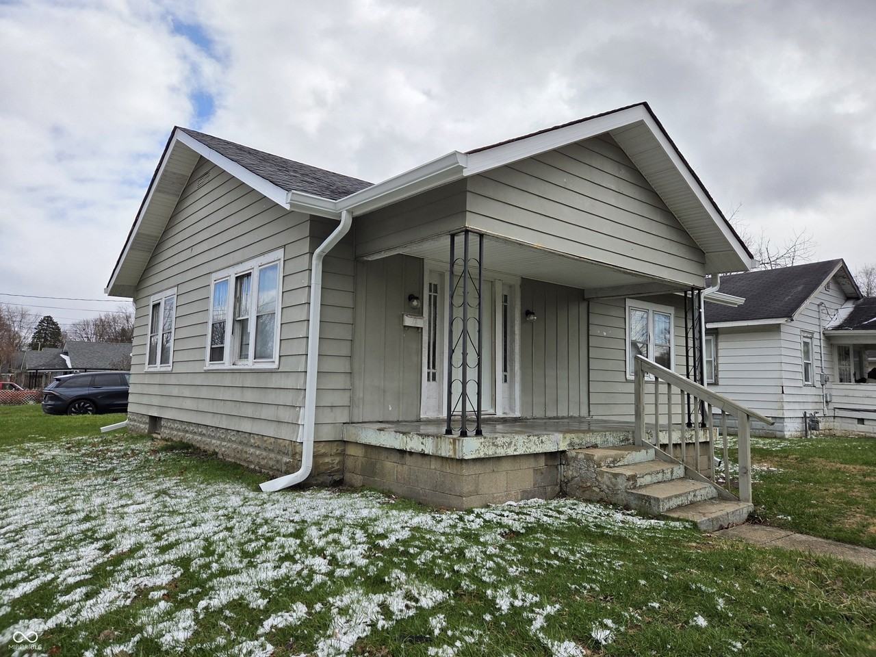 2002 Arrow Ave - Photo 2 of 12