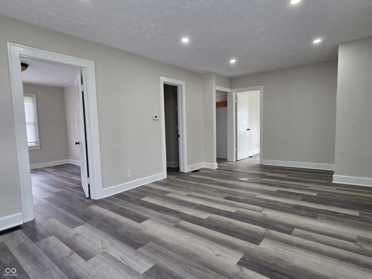 2002 Arrow Ave - Photo 3 of 12