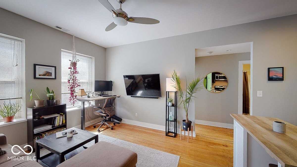 312 E 13th St #5 - Photo 5 of 24