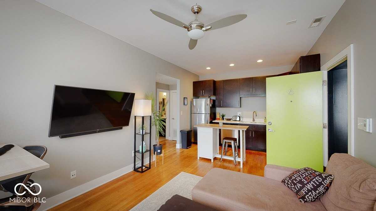 312 E 13th St #5 - Photo 7 of 24