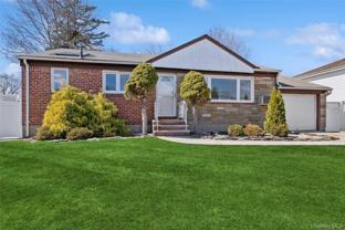 31 Evelyn Ln - Photo 1 of 1