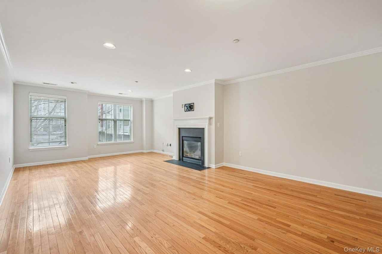 10 Bridge Ln - Photo 6 of 46