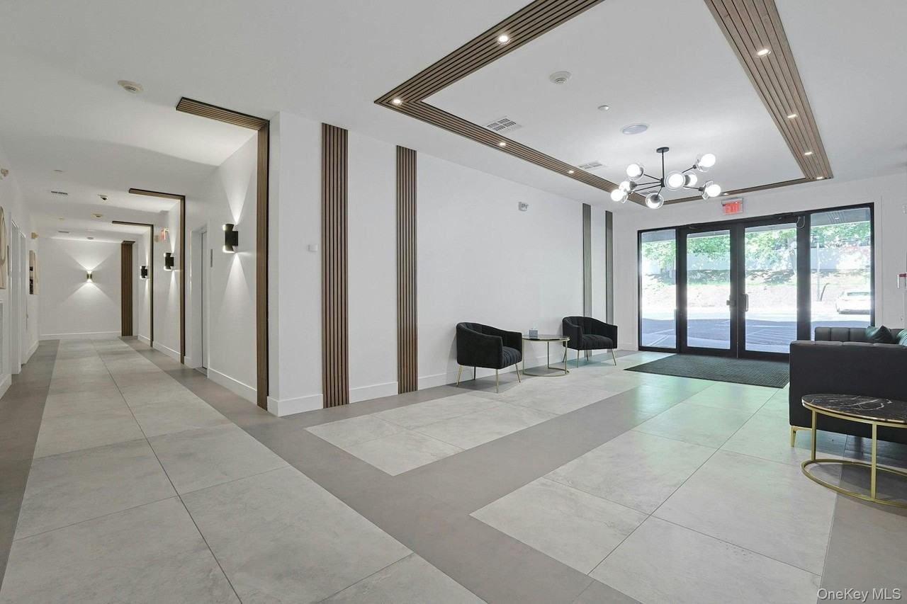 962 S Route 9w Unit 103 - Photo 4 of 48