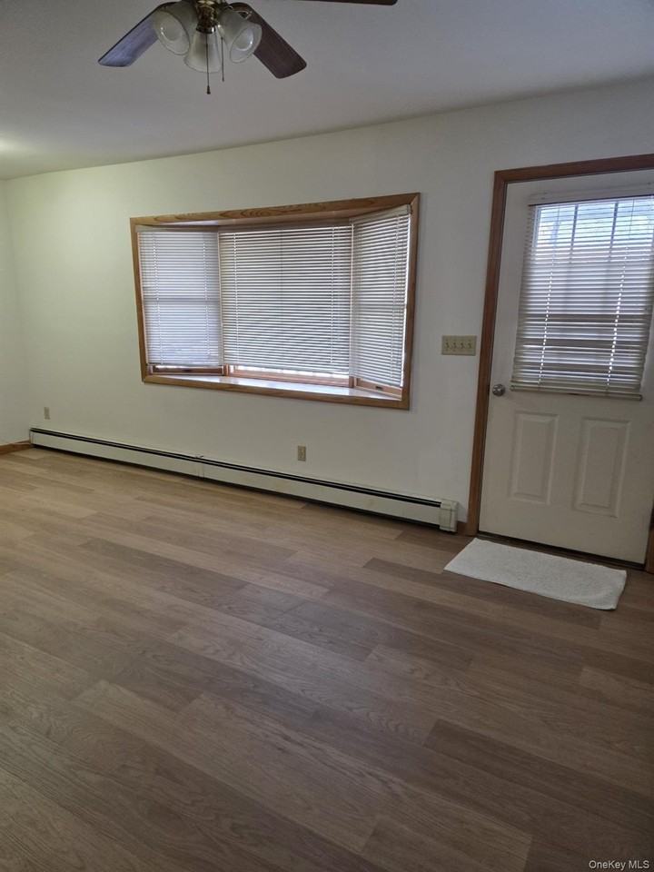 6 Honey Ln W - Photo 2 of 5