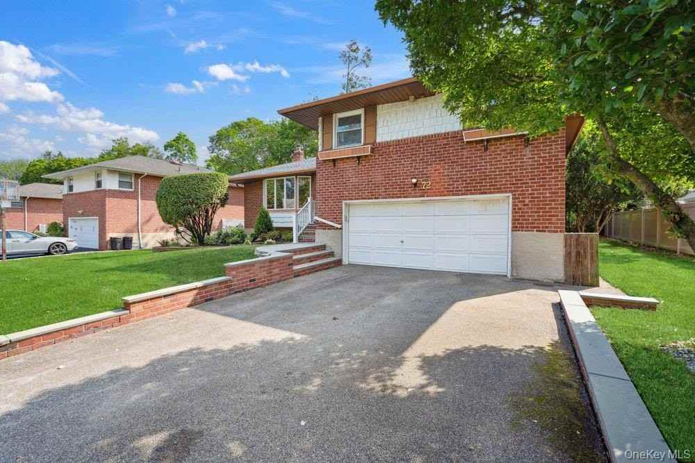 72 Winthrop Rd - Photo 3 of 30