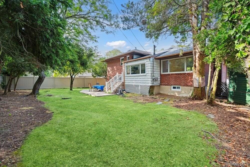 72 Winthrop Rd - Photo 6 of 30