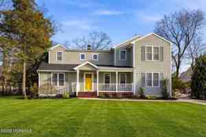 featured image of 19 Carole Dr