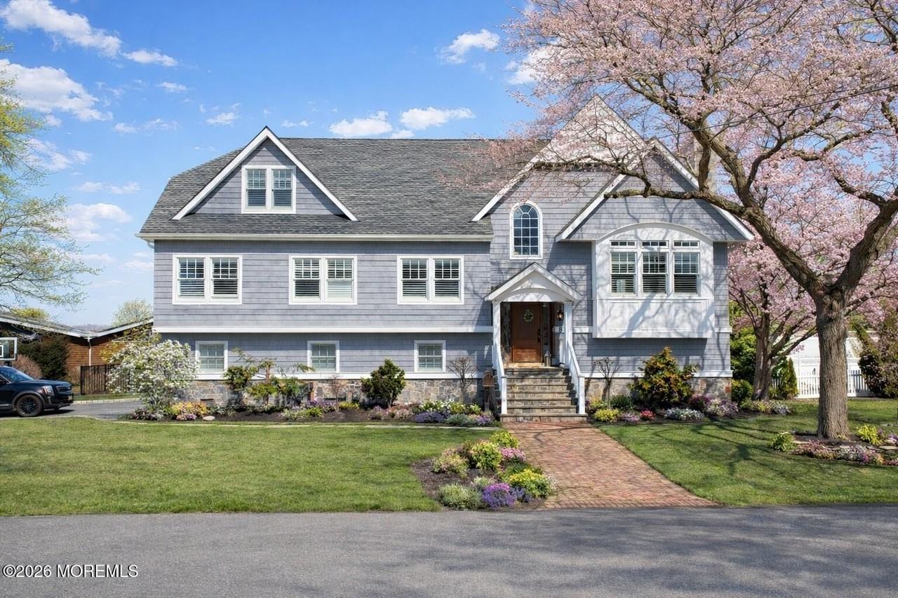 3 Elizabeth Pl - Photo 2 of 39