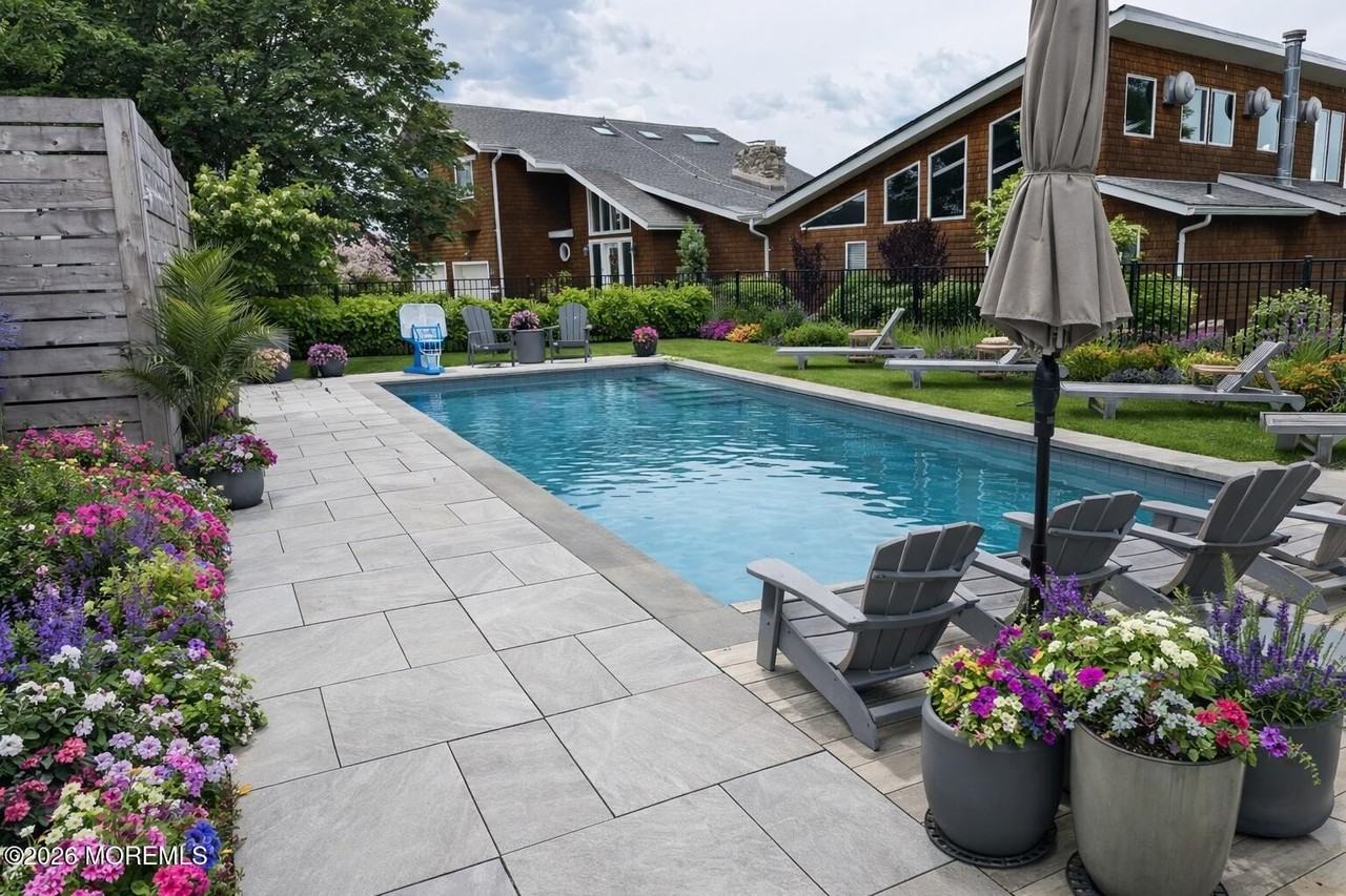 3 Elizabeth Pl - Photo 3 of 39