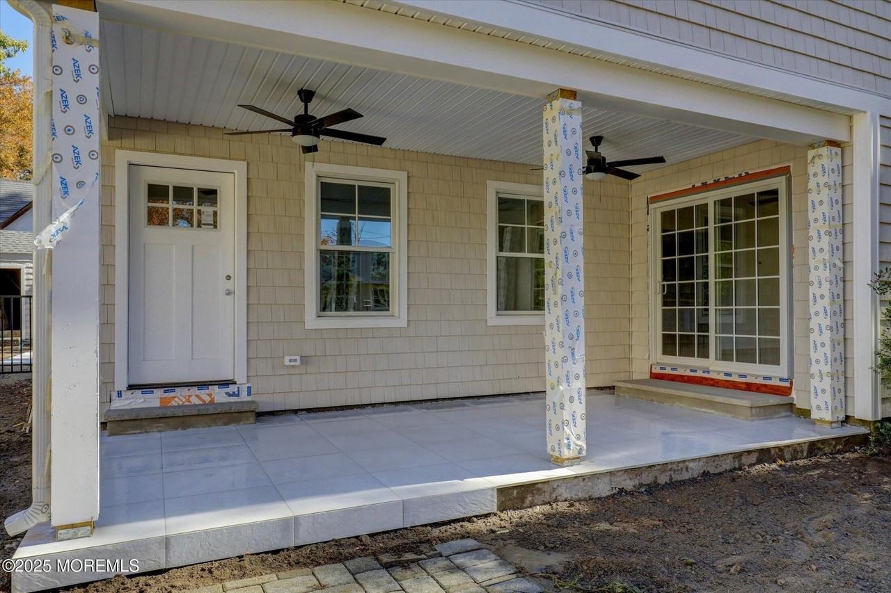 243 Woodcrest Rd - Photo 2 of 39