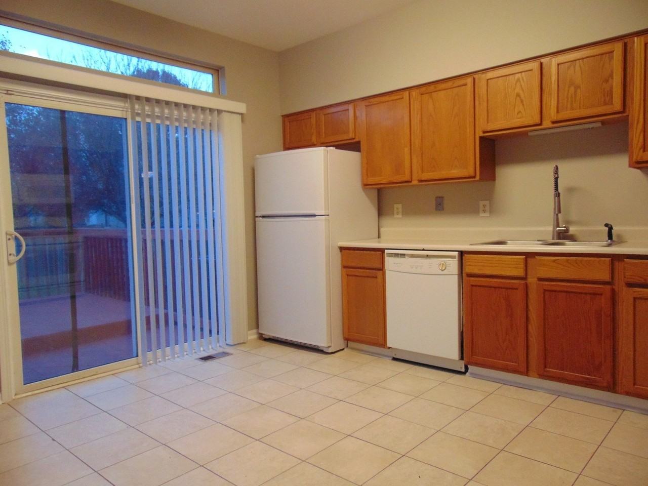 22226 W Norwich Ln Unit 1 - Photo 5 of 16