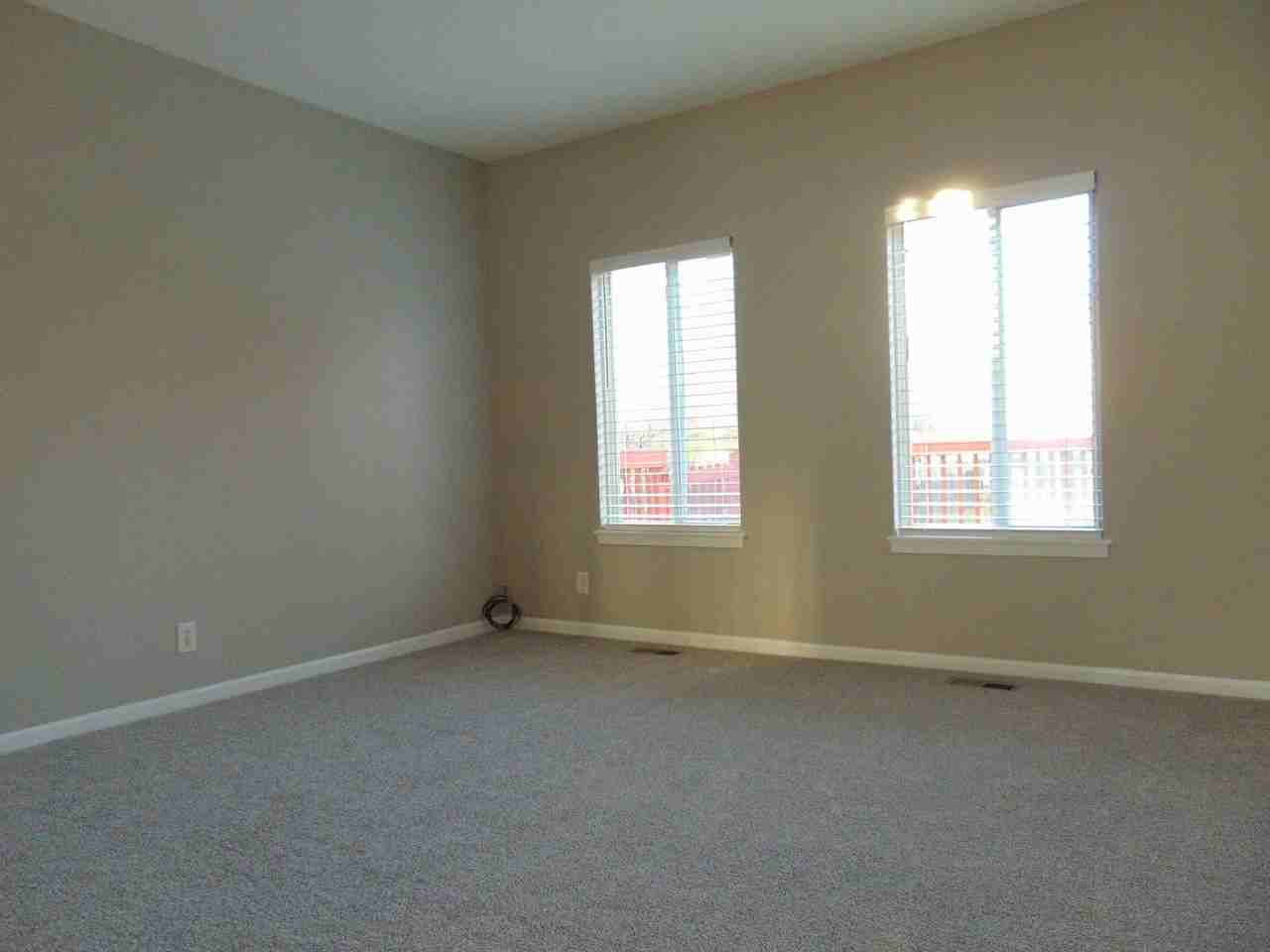 22226 W Norwich Ln Unit 1 - Photo 6 of 16