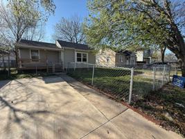 featured image of 1169 Live Oak St